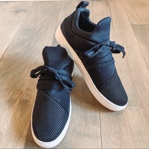 Steve Madden Lancer Sneaker